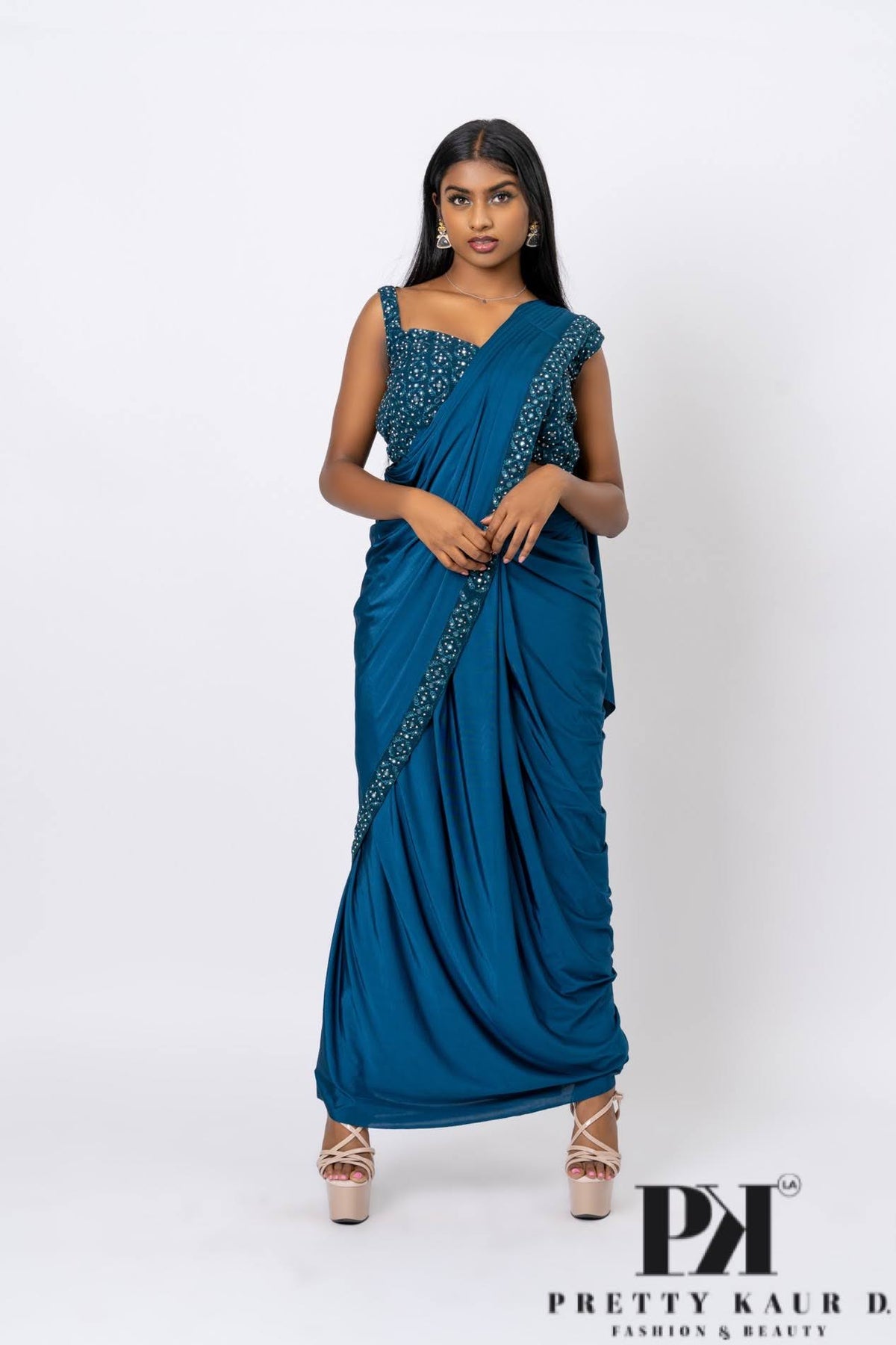 Pretty-Kaur-fashion-beauty-Indian-Designer-Saree-1