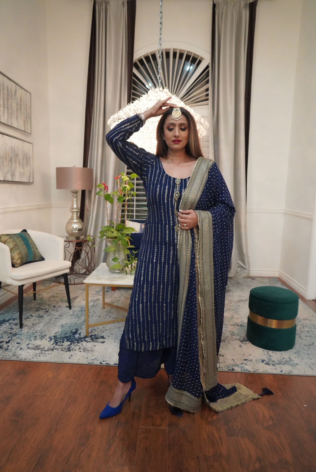Pretty-kaur-d-fashion-Elegant-Navy-Blue-Punjabi-Suit-with-Golden-Beads-Endorsed 3