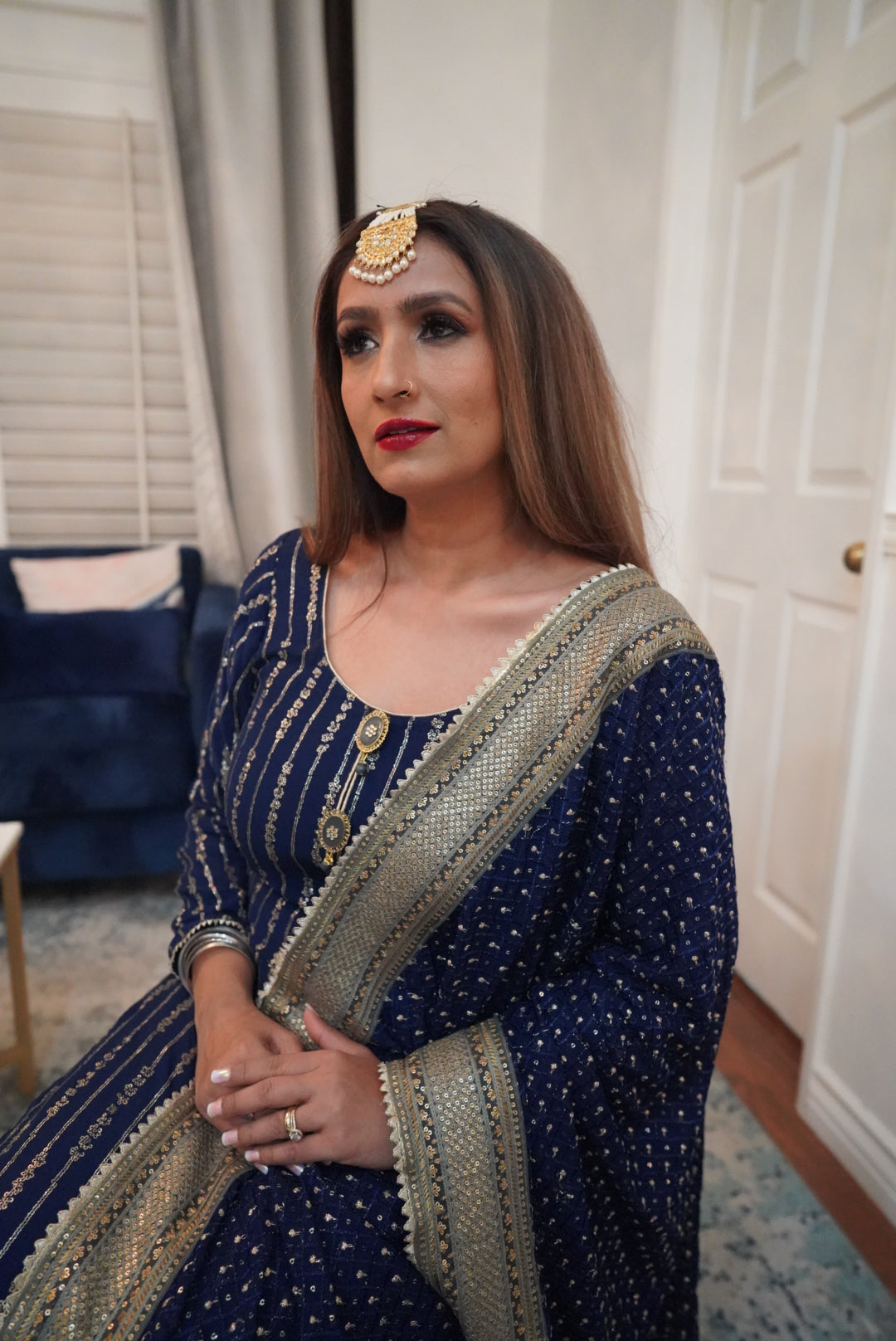 Pretty-kaur-d-fashion-Elegant-Navy-Blue-Punjabi-Suit-with-Golden-Beads-Endorsed 7