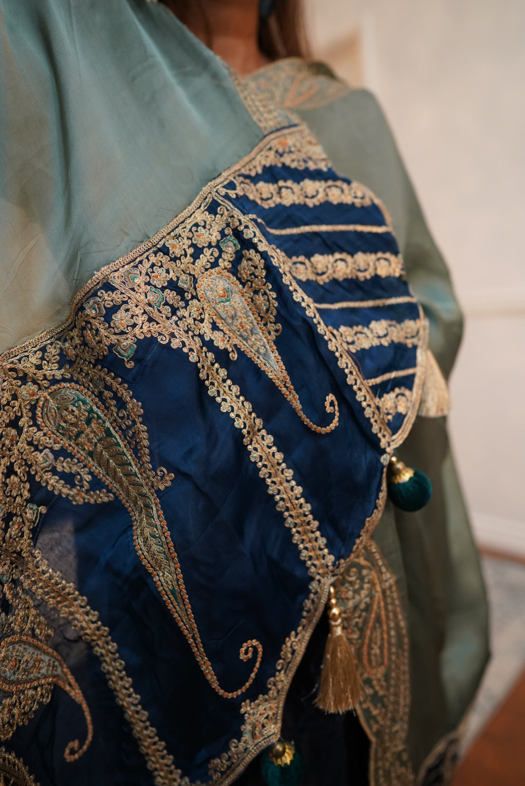 Pretty-kaur-d-fashion-Full-sleeve-navy blue-Punjabi-Suit-with-zari-work-and-antique-cut-work 12