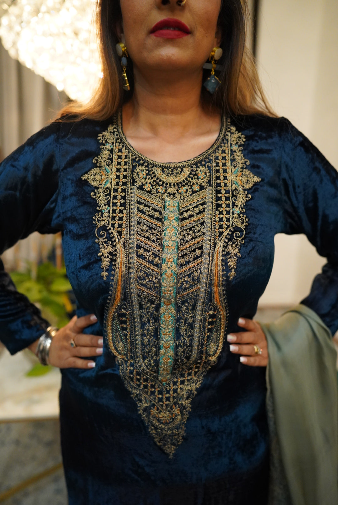 Pretty-kaur-d-fashion-Full-sleeve-navy blue-Punjabi-Suit-with-zari-work-and-antique-cut-work 17