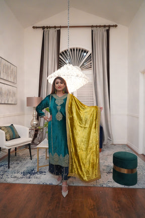 Pretty-kaur-d-fashion-Velvet-Punjabi-Suit-with-Olive-Dupatta-and-Pant 4